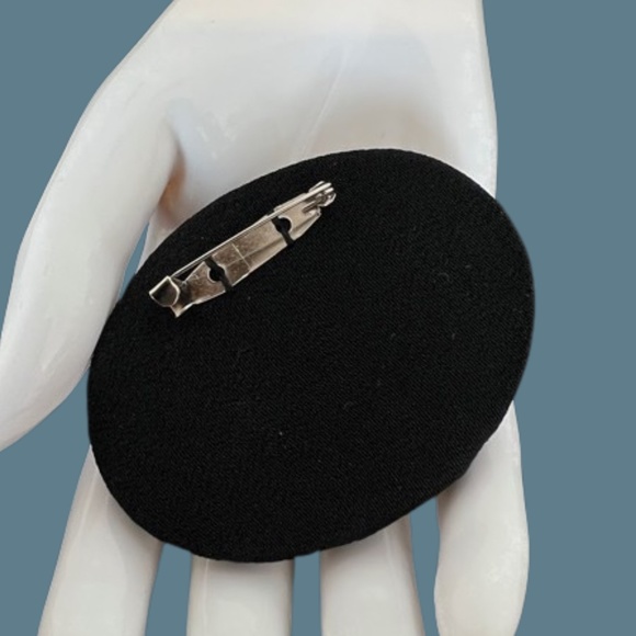 Adorable Mixed Media Beaded Brooch - Picture 3 of 5